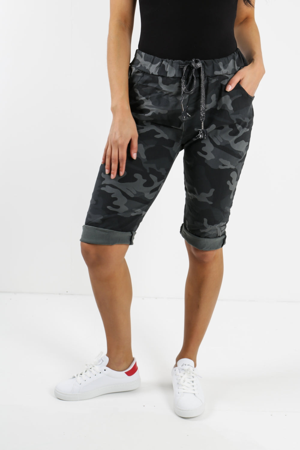 Beige Plus Size Italian Camouflage Magic Chino Shorts For Women 18 - Dropwear