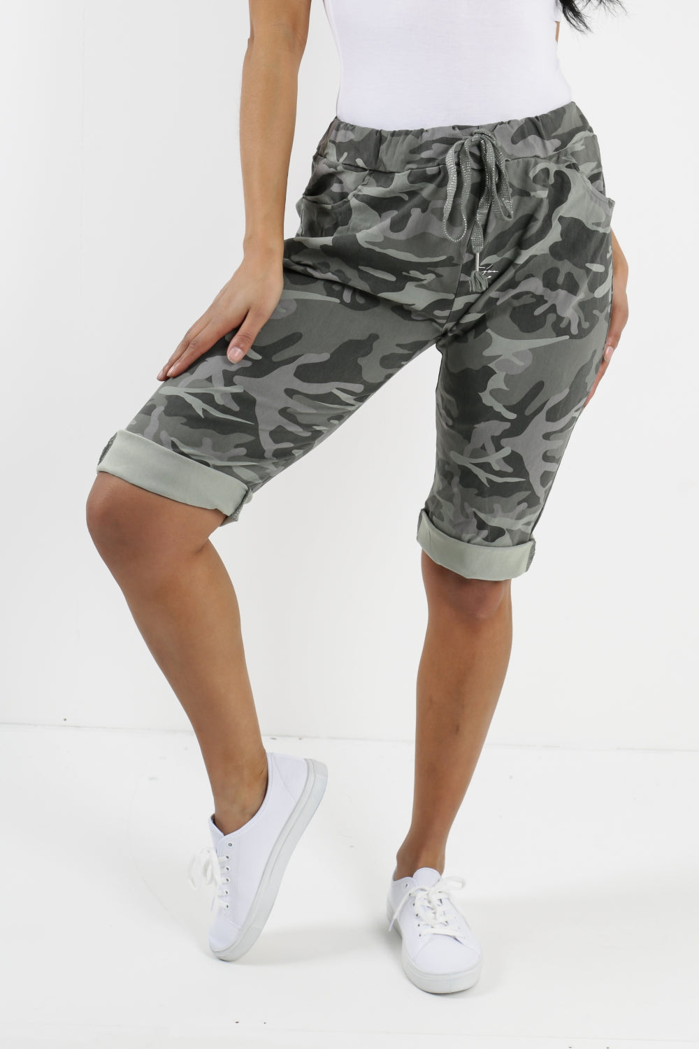 White Ladies Italian Stretch Shorts Women's camouflage Plain Magic Comfy Lagenlook Hot Pants 8-22 For Women 8 - Dropwear