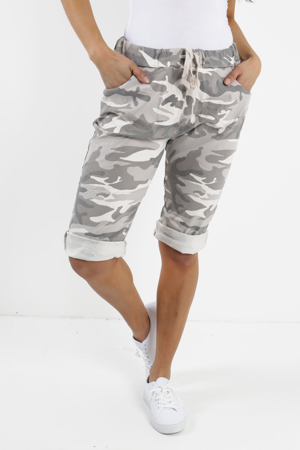 Green Plus Size Italian Camouflage Magic Chino Shorts For Women 20 - Dropwear