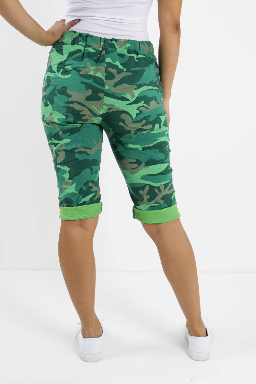 Plus Size Italian Camouflage Magic Chino Shorts For Women  - Dropwear