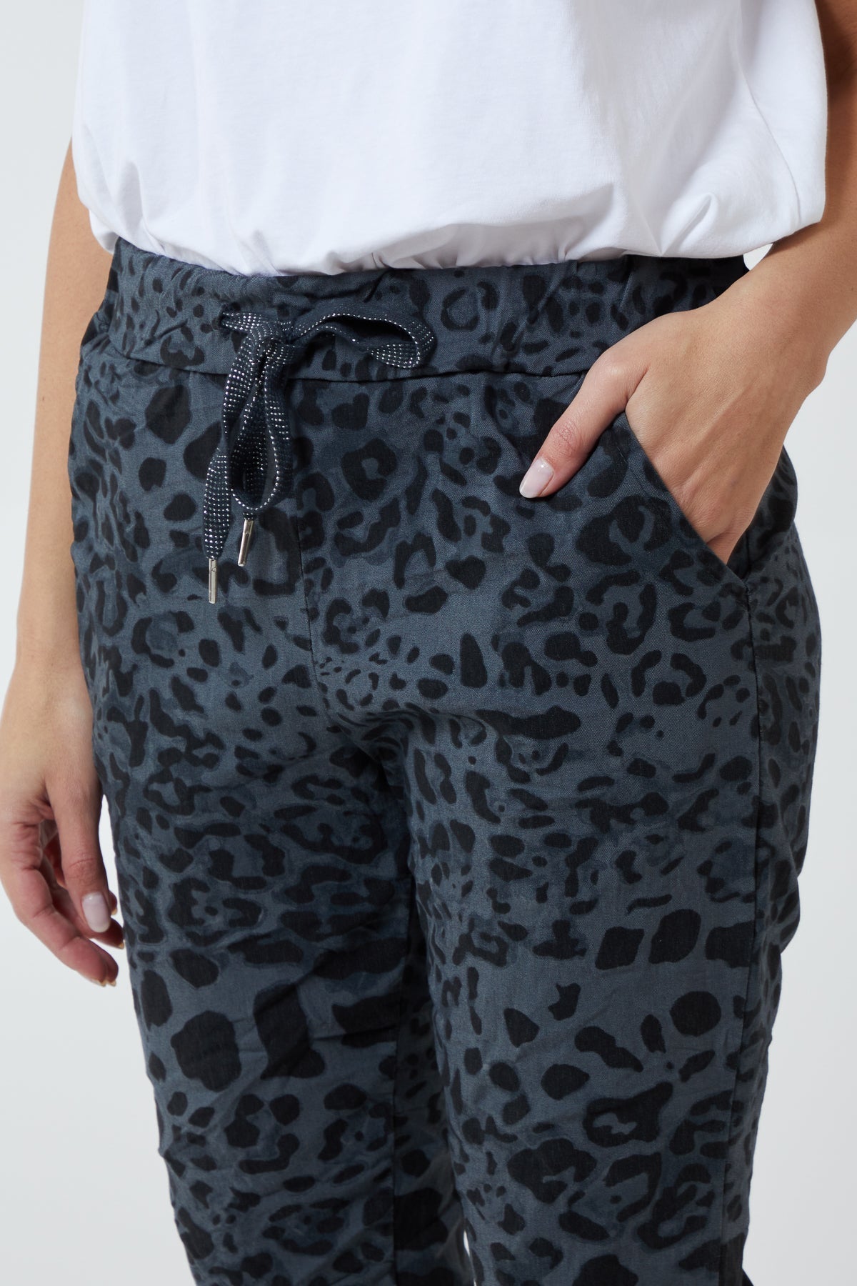 Magic Super Stretch Leopard Print Trousers For Women  - Dropwear