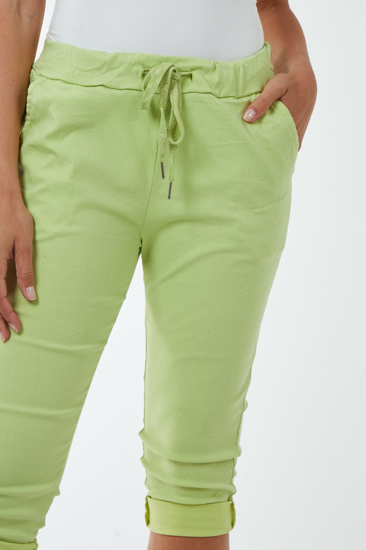 Jade Glitter Drawstring Pocket Capri Trousers For Women ONE SIZE - Dropwear