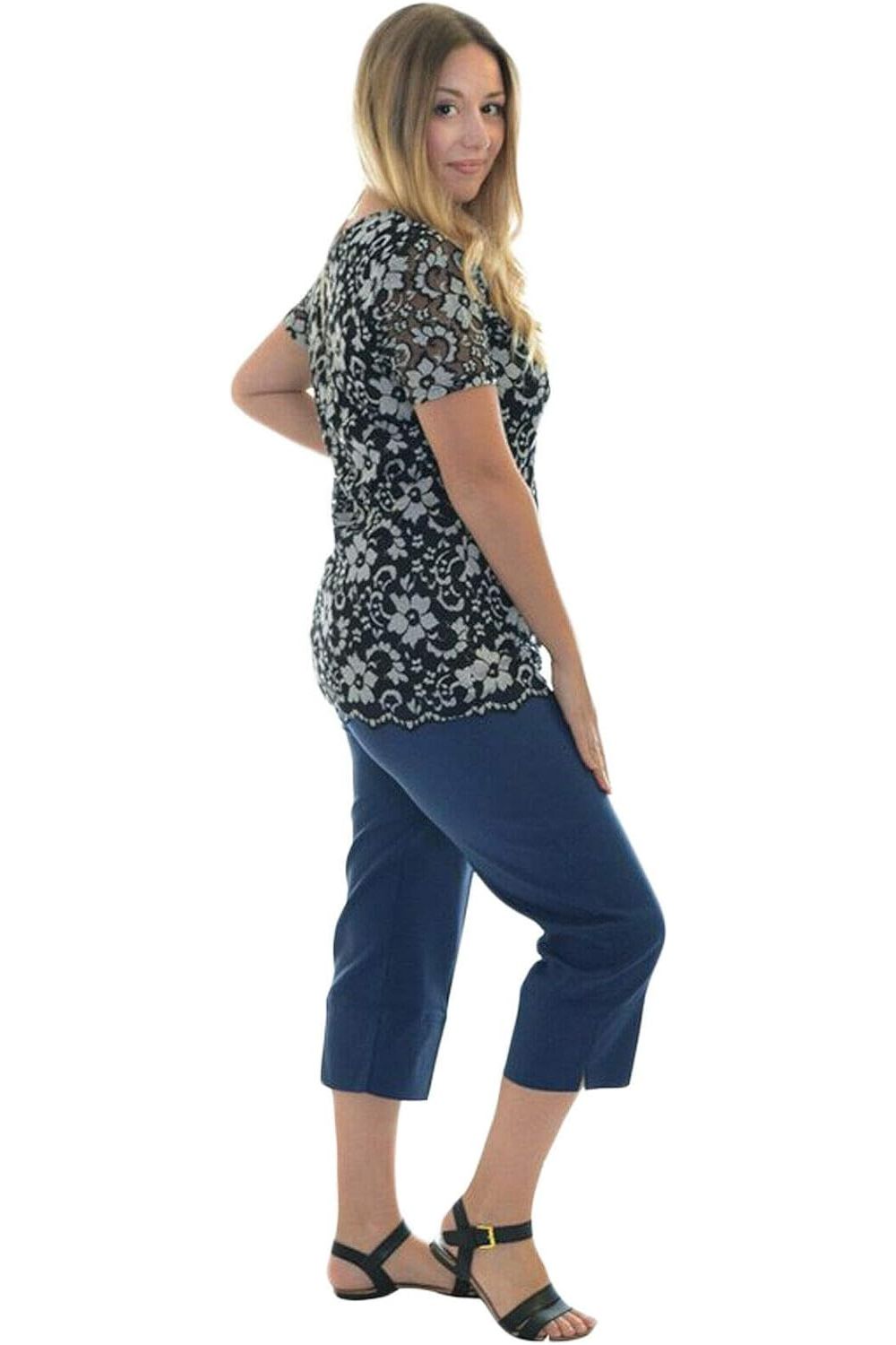 White Ladies 3/4 Elasticated Trouser Shorts For Women 18 - Dropwear