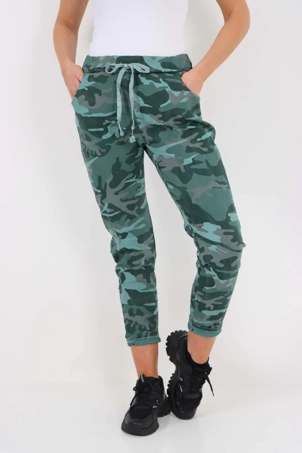 Plus Size Italian Drawstring Camo Side Pockets Trousers For Women  - Dropwear