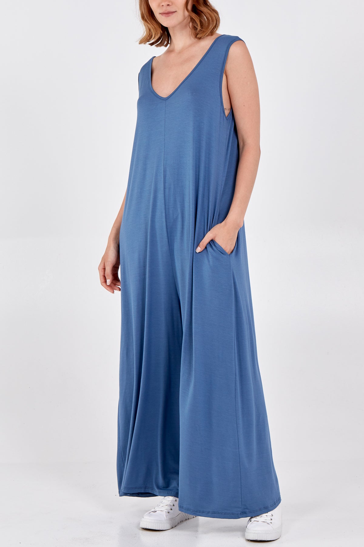 Navy Sleeveless Plain V-Neck Jumpsuit For Women ONE SIZE - Dropwear