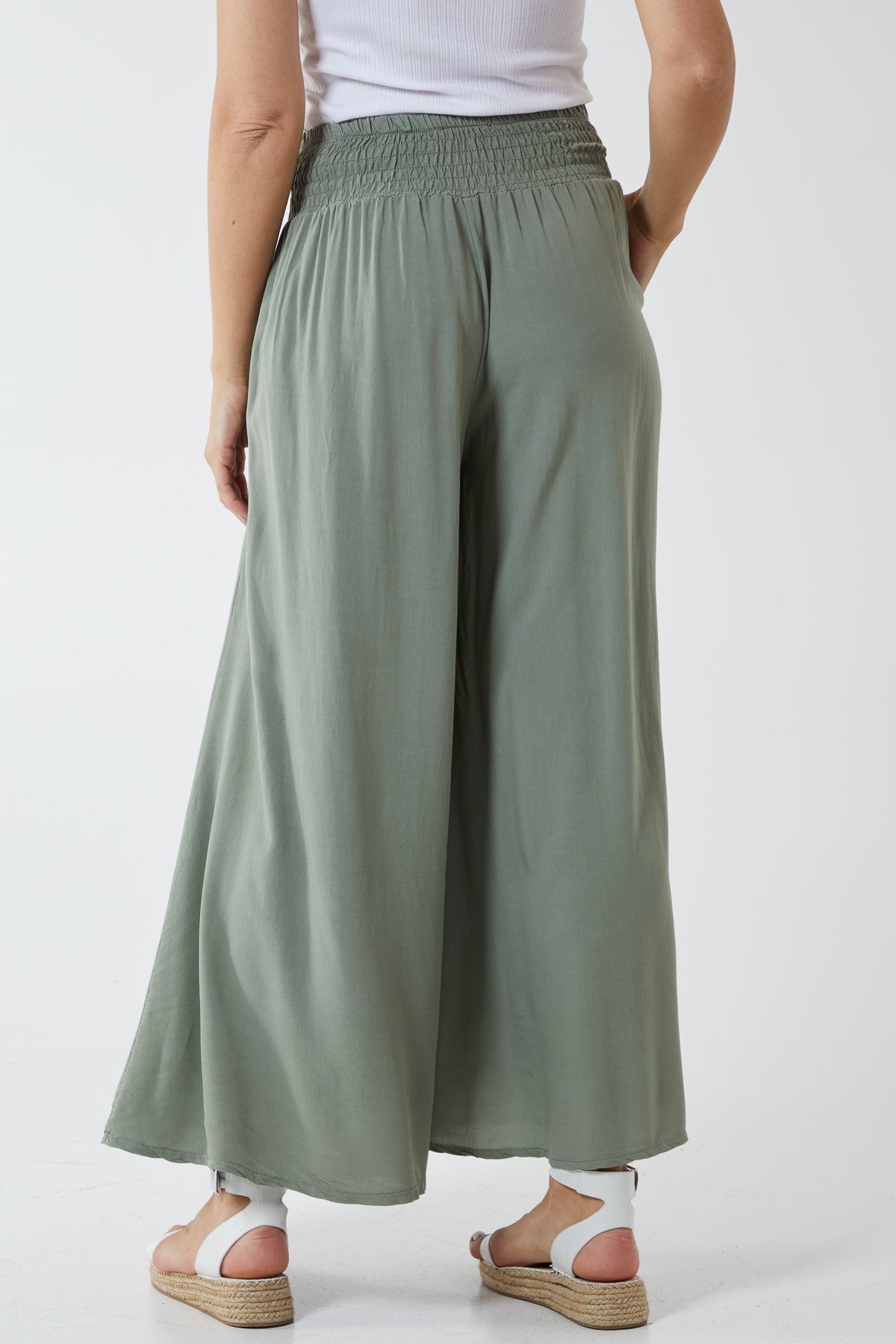 White Shirred Deep Waist Band Wide Culottes For Women ONE SIZE - Dropwear