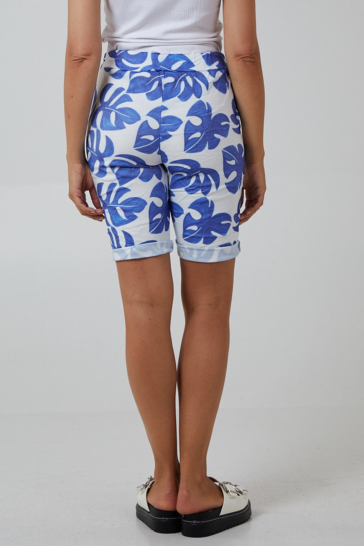Jade Monstera Leaf Super Stretch Shorts For Women 8 - Dropwear
