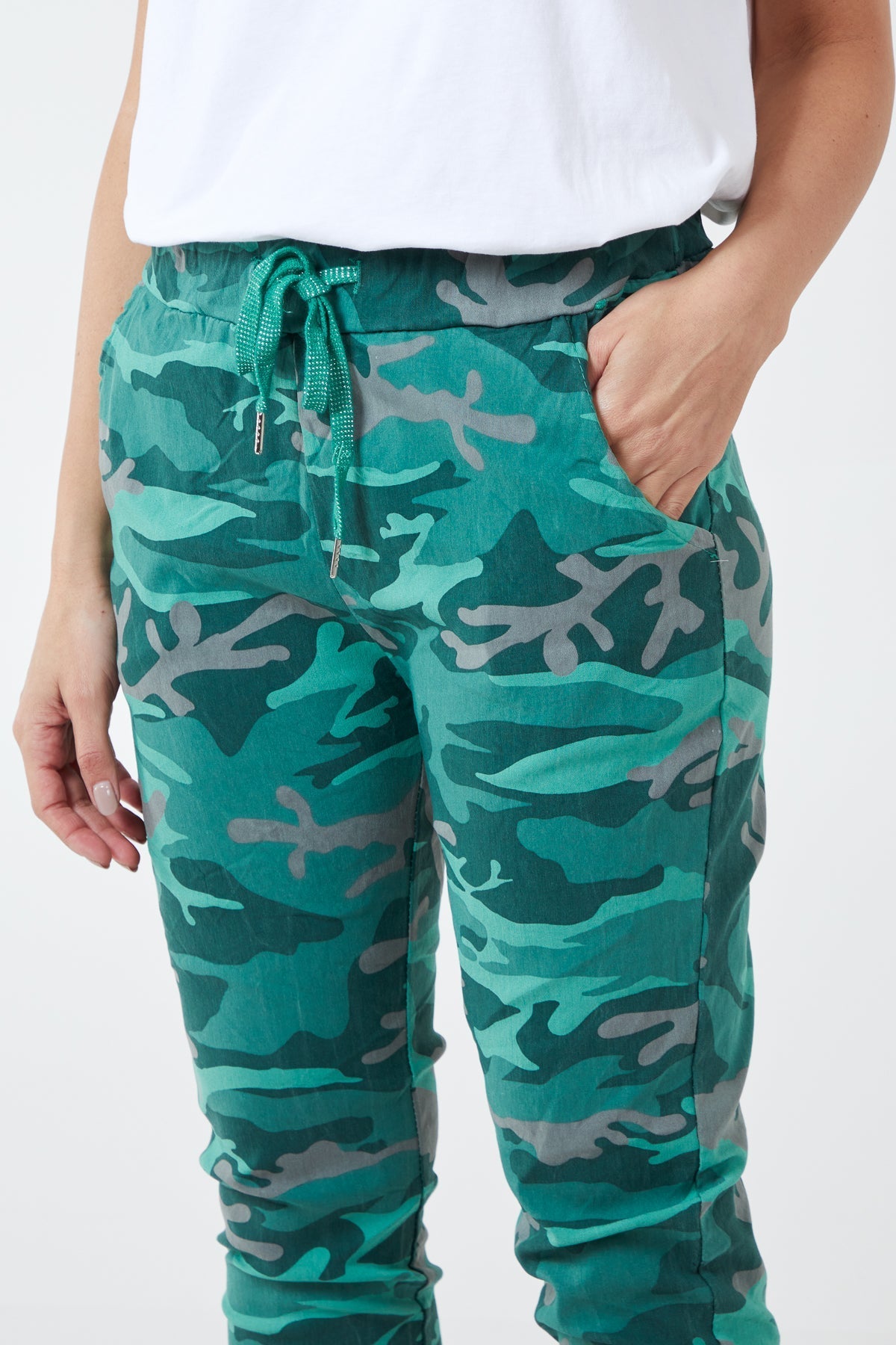 Fuchsia Magic Super Stretch Camouflage Print Trousers For Women ONE SIZE - Dropwear