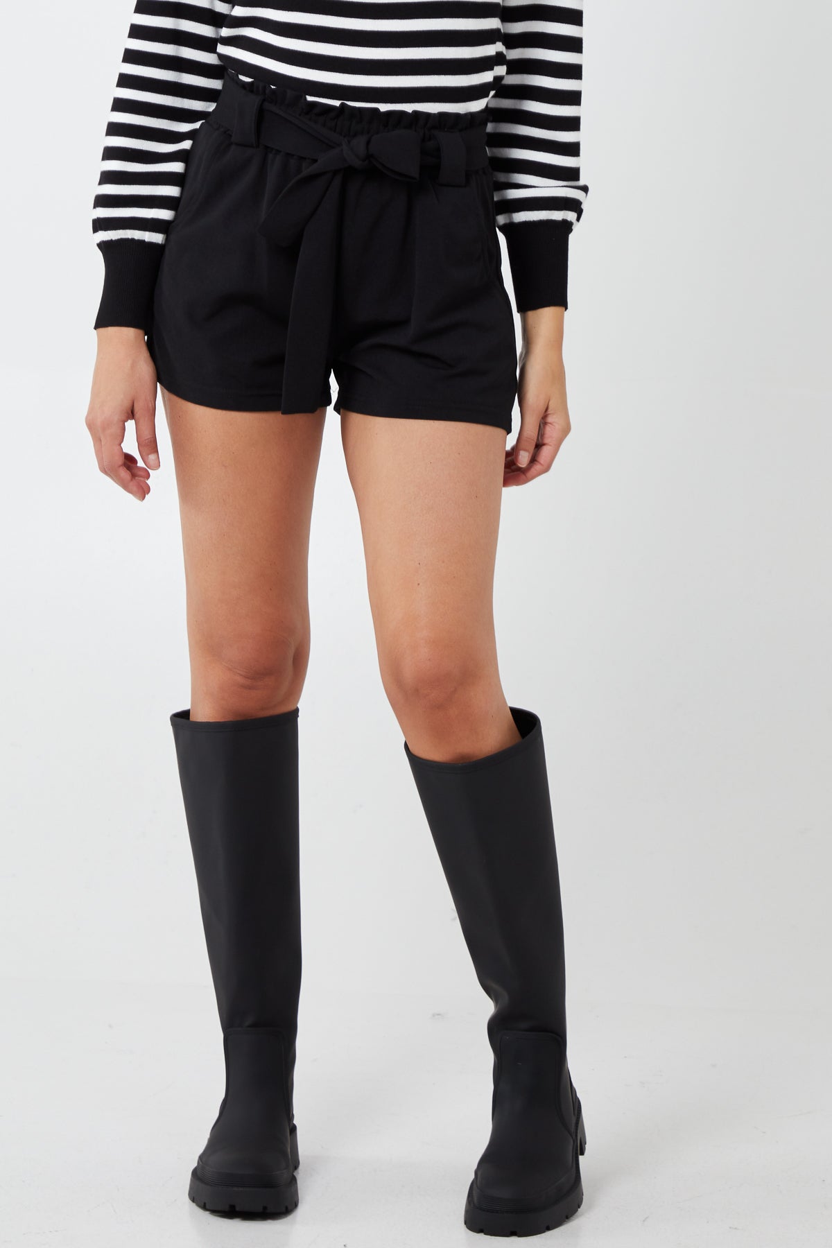 Black Paperbag Tied Waist Shorts For Women LARGE - Dropwear