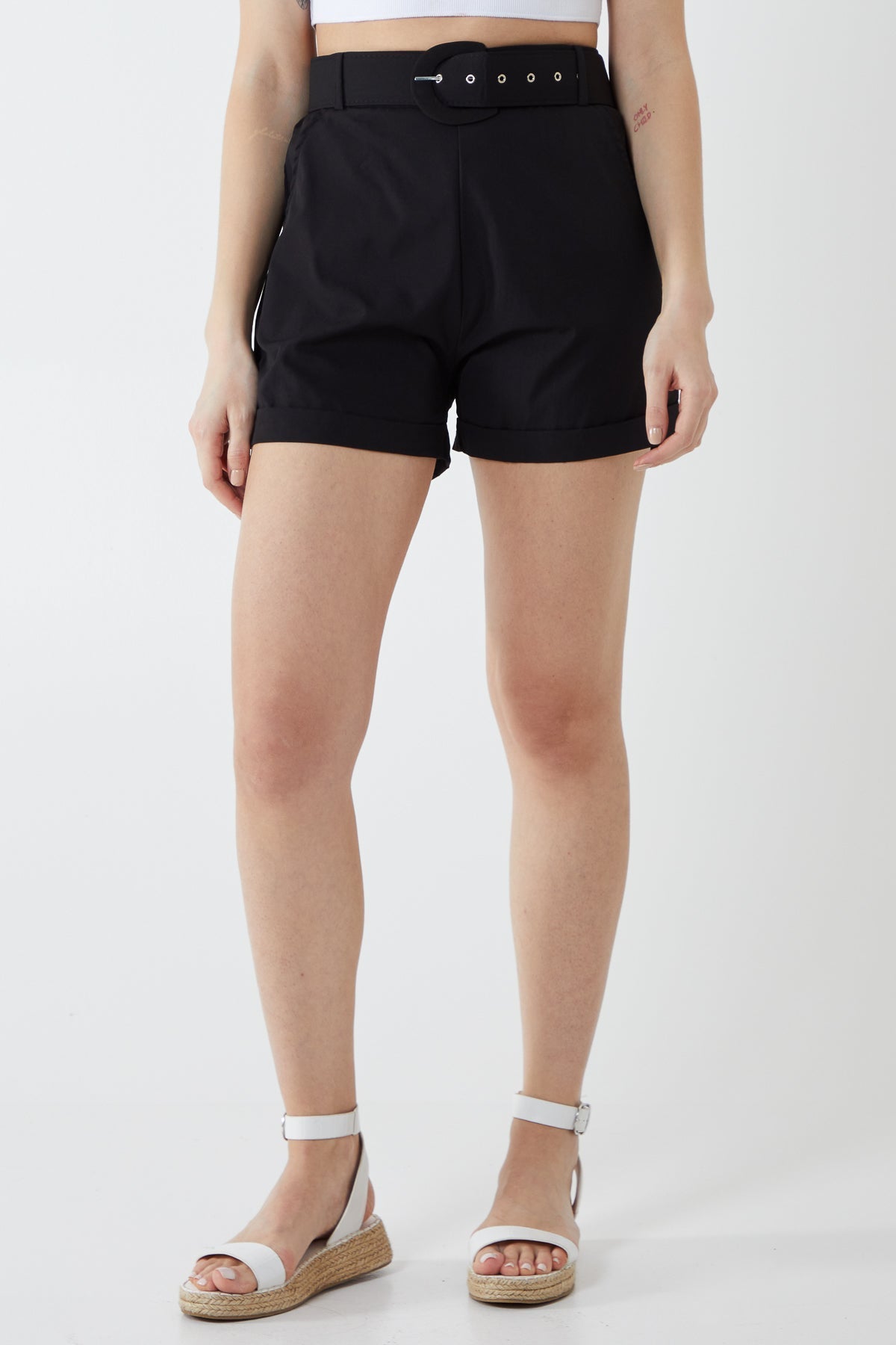 Black Wide Belted Shorts For Women 10 - Dropwear