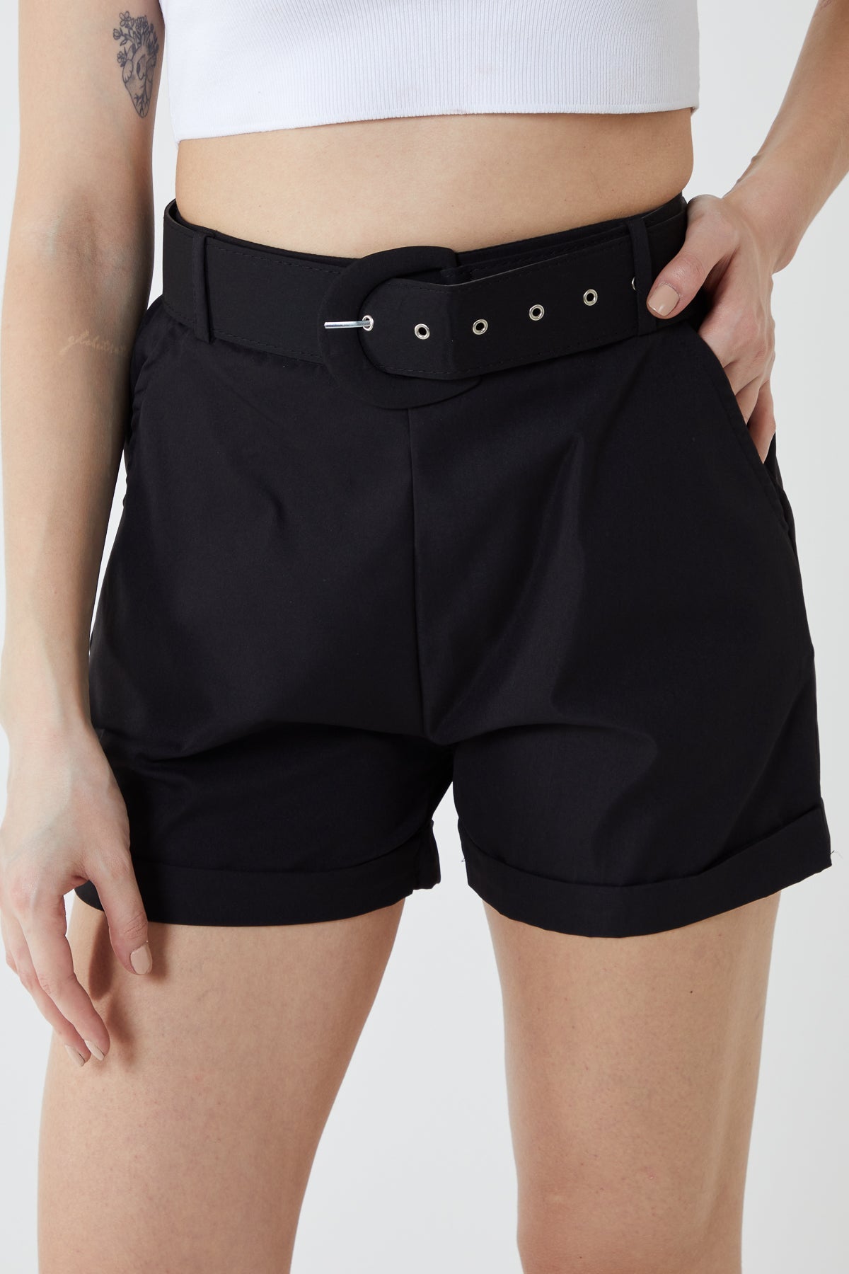 Pink Wide Belted Shorts For Women 10 - Dropwear