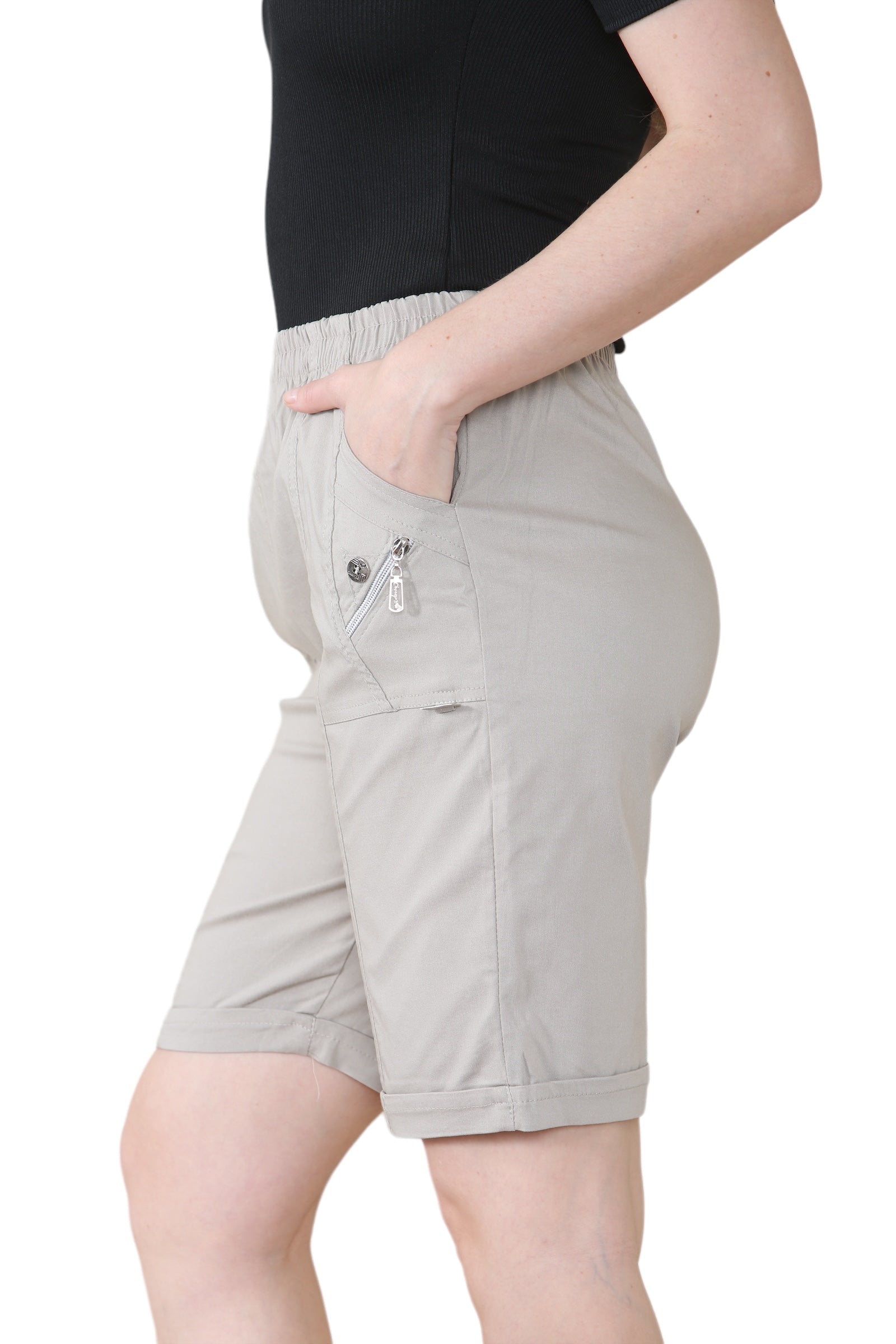 Mocha Cherry Berry Short Pants For Women 20 - Dropwear