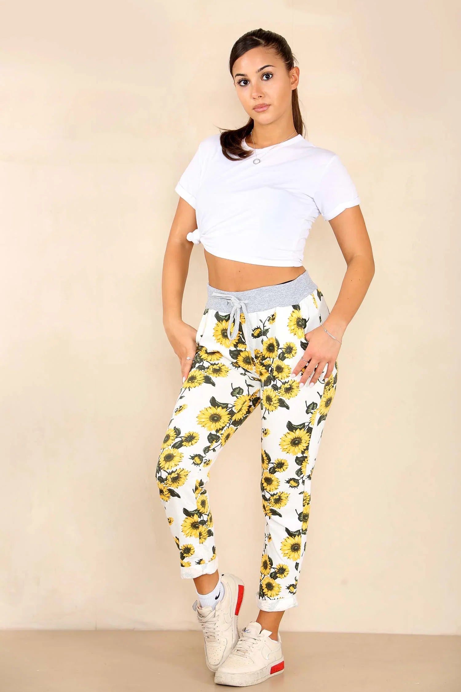 White Plus Size Italian Sunflower Print Drawstring Cotton Joggers For Women 20 - Dropwear